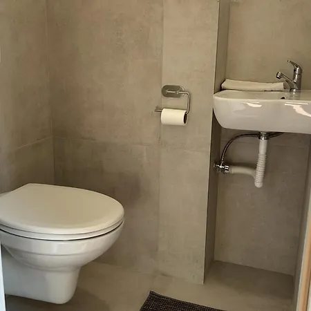 Guest house Lesni Mlyn Depandance 3*